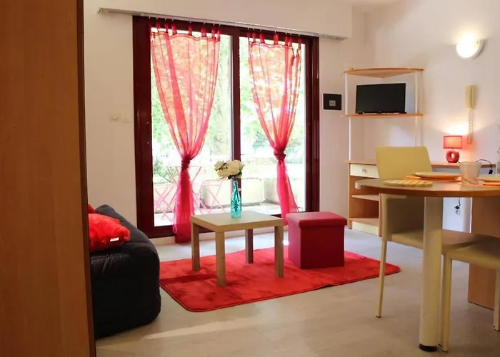 Appt - Lr010-039 Apartment *